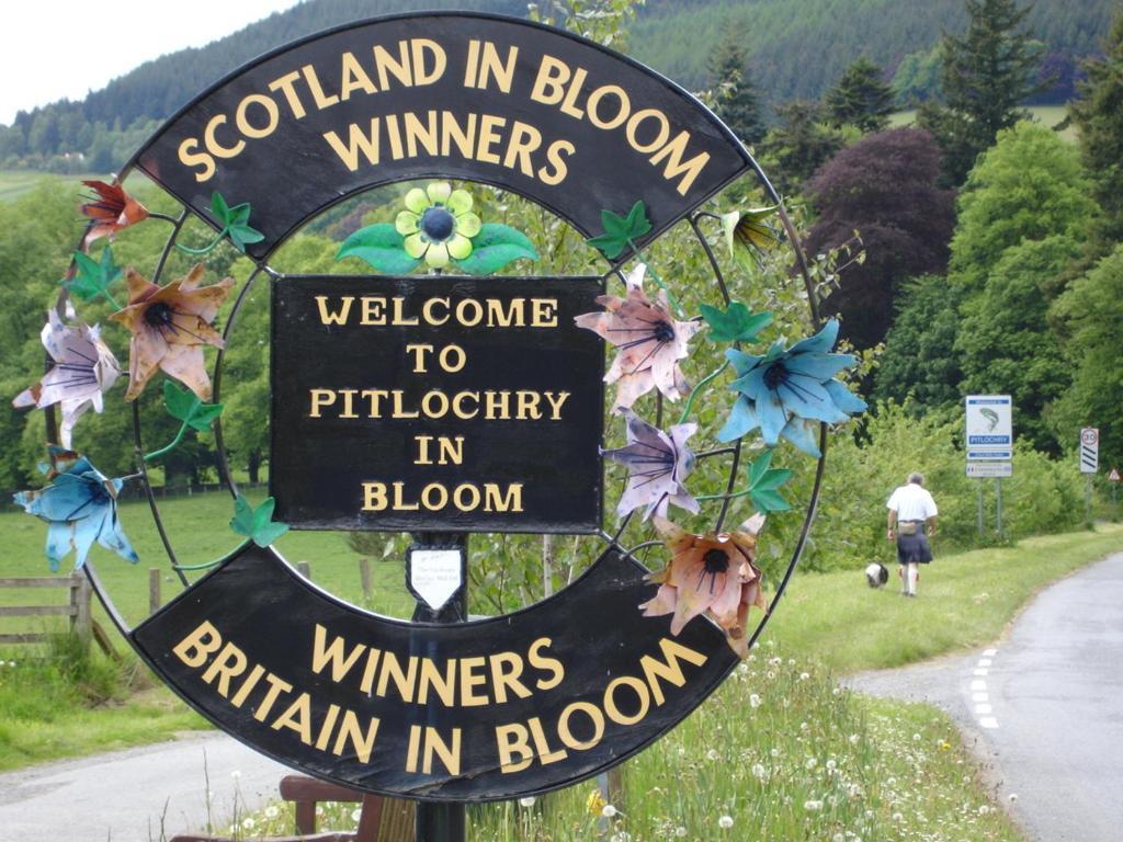 The Old Coach House Pitlochry Exterior foto